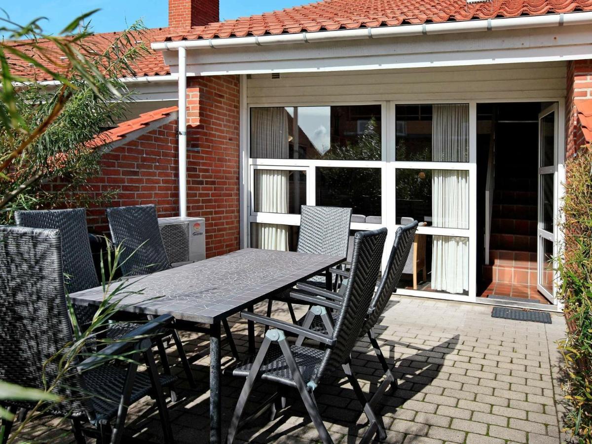 Amazing Home In Blavand With Wifi Chambre photo